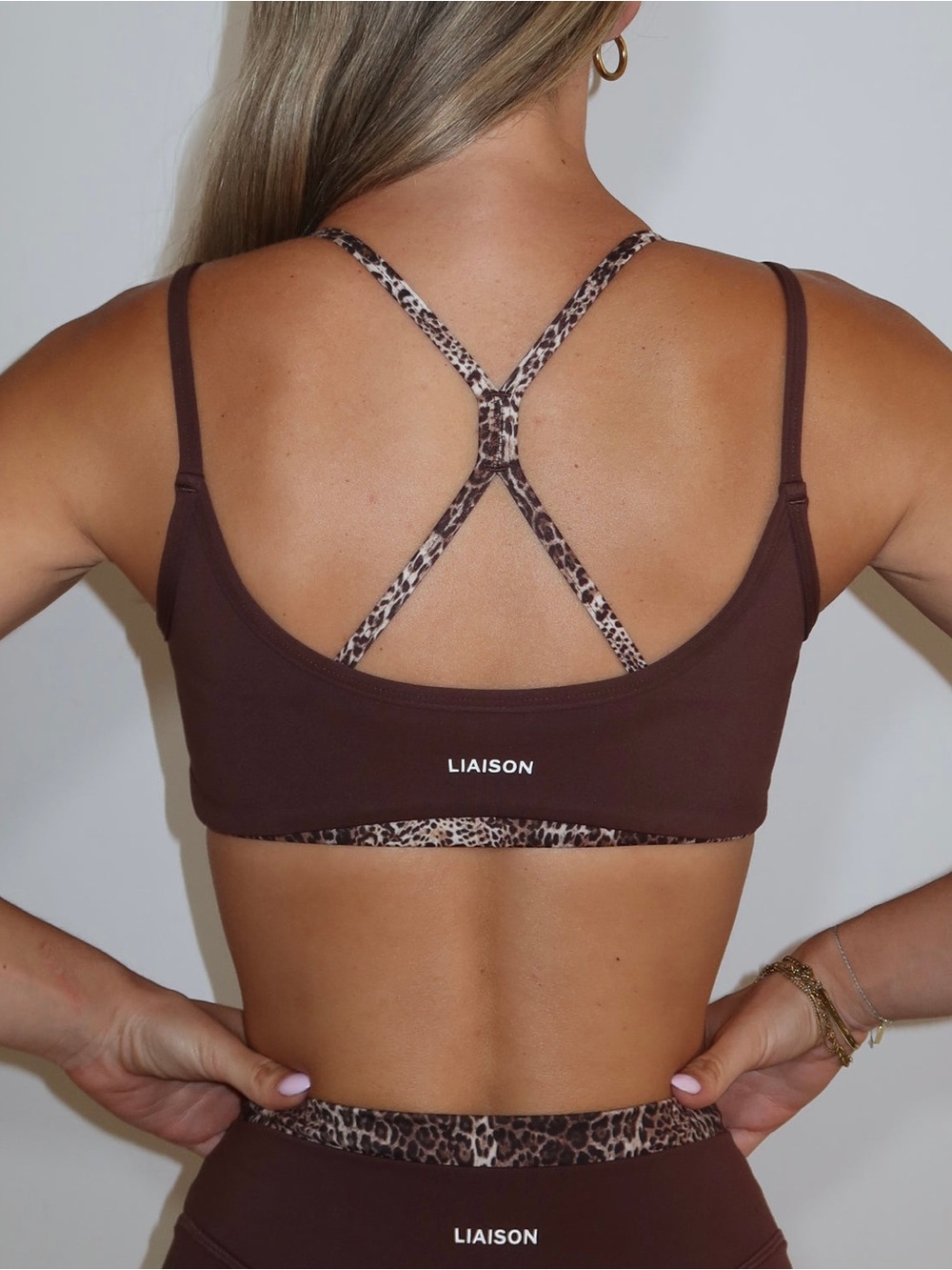 Double Layer Sporty Scoop Bra - Picture 2 of 5
